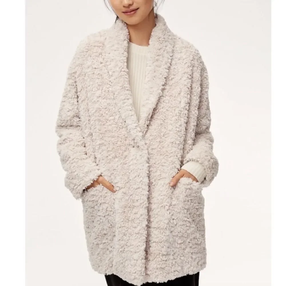 Aritzia Wilfred Free Grete Sherpa Coat